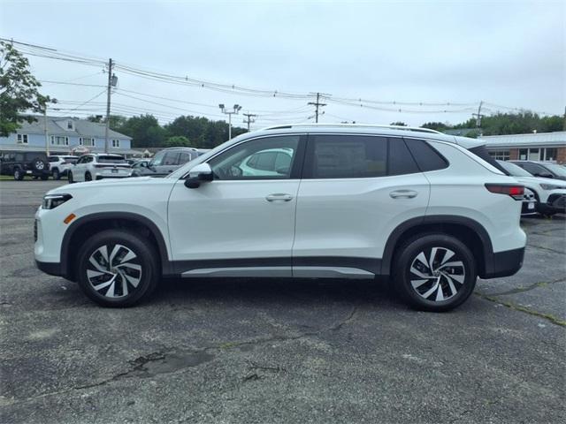 new 2025 Volkswagen Tiguan car, priced at $32,188