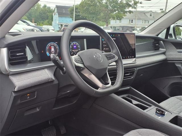 new 2025 Volkswagen Tiguan car, priced at $32,188