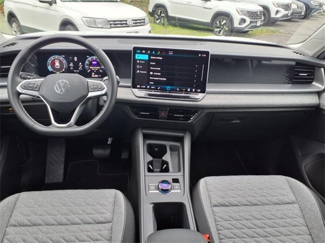 new 2025 Volkswagen Tiguan car, priced at $32,188