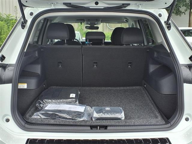 new 2025 Volkswagen Tiguan car, priced at $32,188