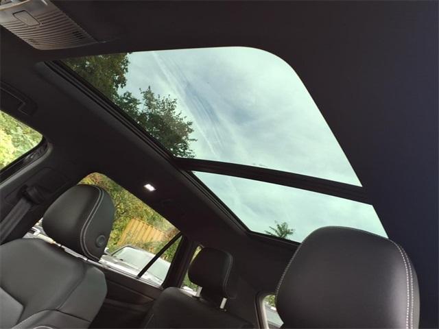 new 2026 Volkswagen Atlas Cross Sport car, priced at $51,089