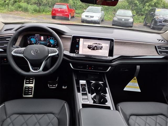 new 2025 Volkswagen Atlas car, priced at $51,238