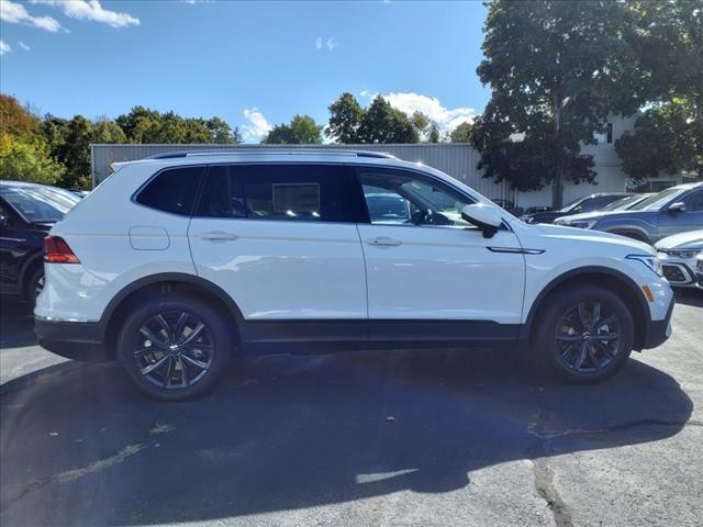 new 2024 Volkswagen Tiguan car, priced at $36,636