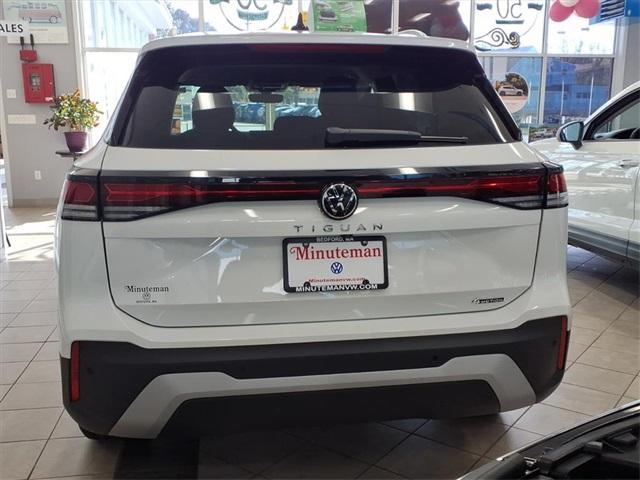 new 2025 Volkswagen Tiguan car, priced at $31,586