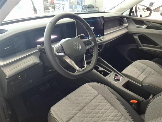 new 2025 Volkswagen Tiguan car, priced at $31,586