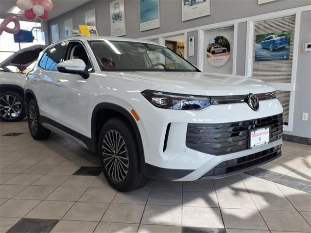 new 2025 Volkswagen Tiguan car, priced at $31,586