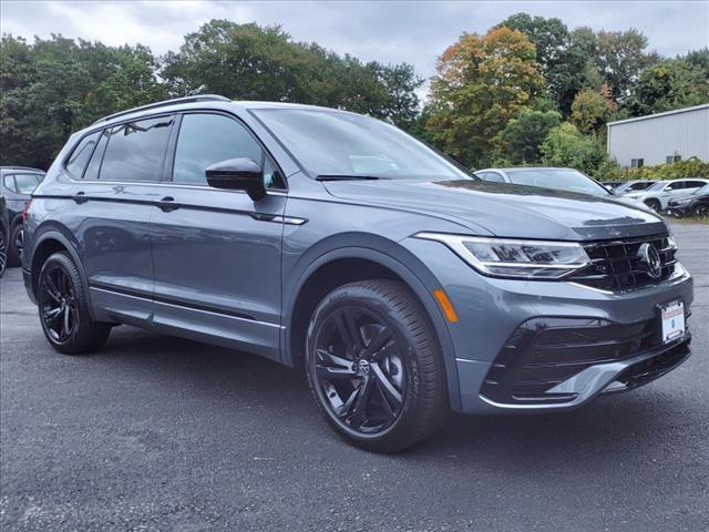 new 2024 Volkswagen Tiguan car, priced at $39,014