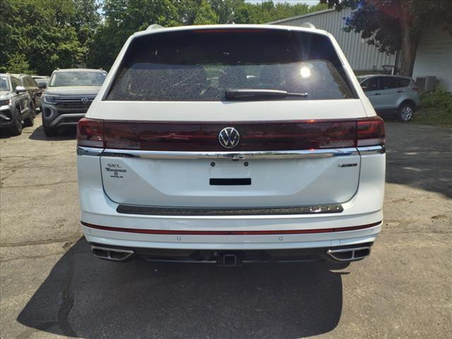 new 2024 Volkswagen Atlas car, priced at $57,011