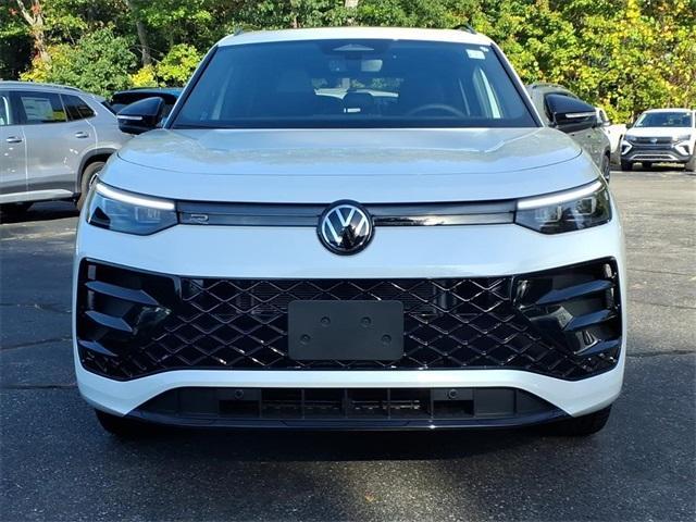new 2025 Volkswagen Tiguan car, priced at $37,820
