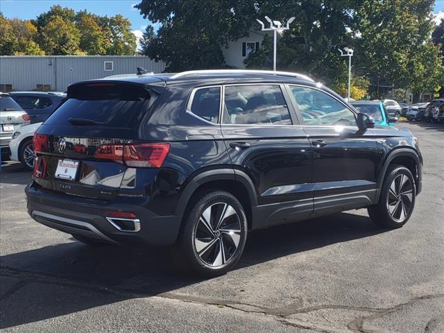 new 2024 Volkswagen Taos car, priced at $31,673