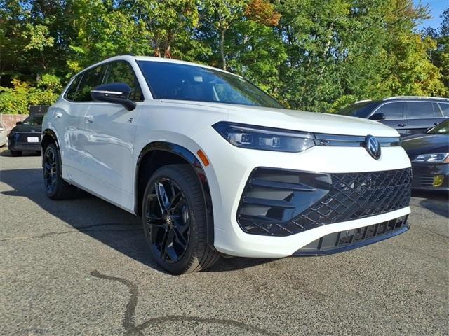 new 2025 Volkswagen Tiguan car, priced at $37,920