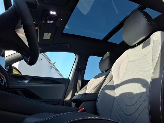 new 2025 Volkswagen Tiguan car, priced at $37,920