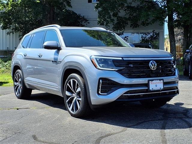 new 2025 Volkswagen Atlas car, priced at $50,136