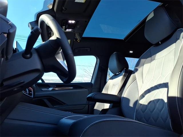 new 2026 Volkswagen Tiguan car, priced at $43,981