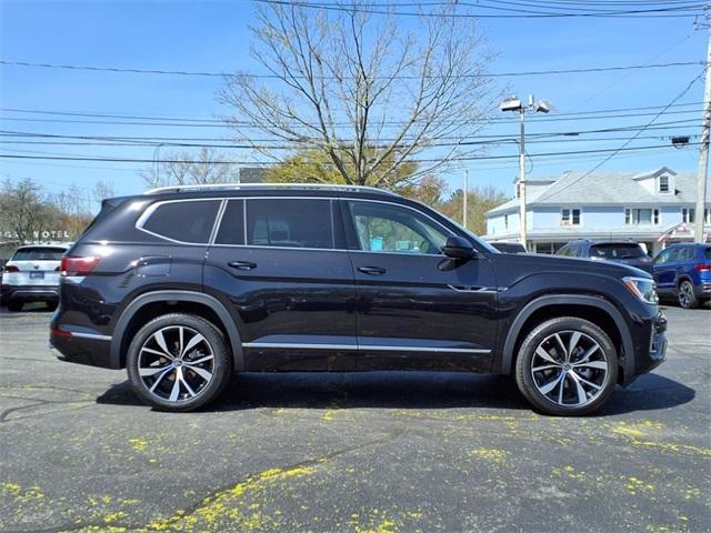 new 2025 Volkswagen Atlas car, priced at $50,535