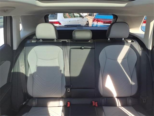 new 2025 Volkswagen Tiguan car, priced at $35,495
