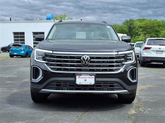 new 2025 Volkswagen Atlas car, priced at $44,800