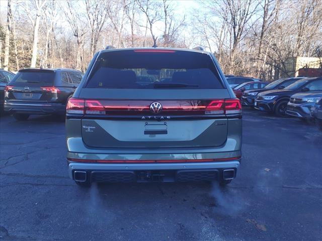 new 2025 Volkswagen Atlas car, priced at $46,271