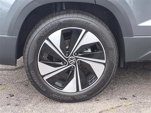 new 2025 Volkswagen Taos car, priced at $32,053