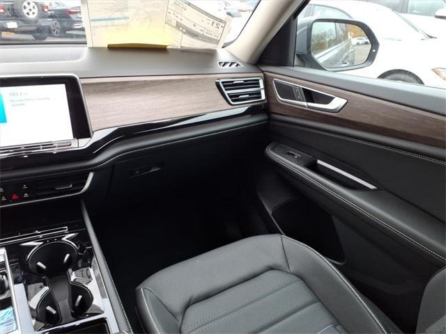 new 2026 Volkswagen Atlas car, priced at $49,369