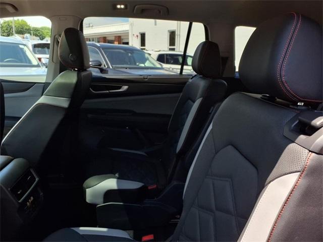 new 2025 Volkswagen Atlas car, priced at $46,168