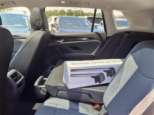new 2025 Volkswagen Tiguan car, priced at $36,753