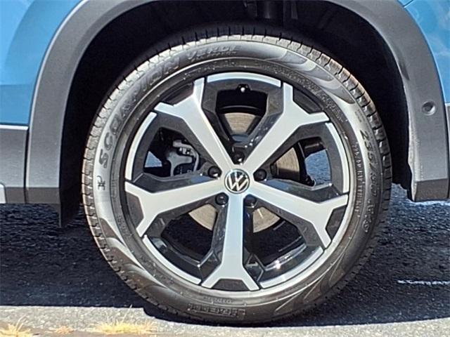 new 2025 Volkswagen Tiguan car, priced at $35,955