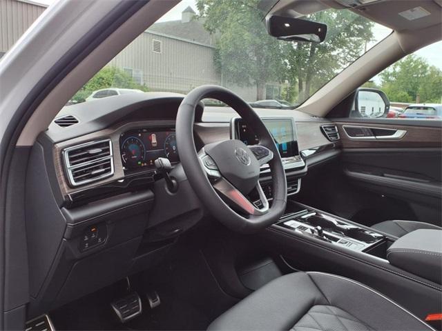 new 2025 Volkswagen Atlas car, priced at $51,077