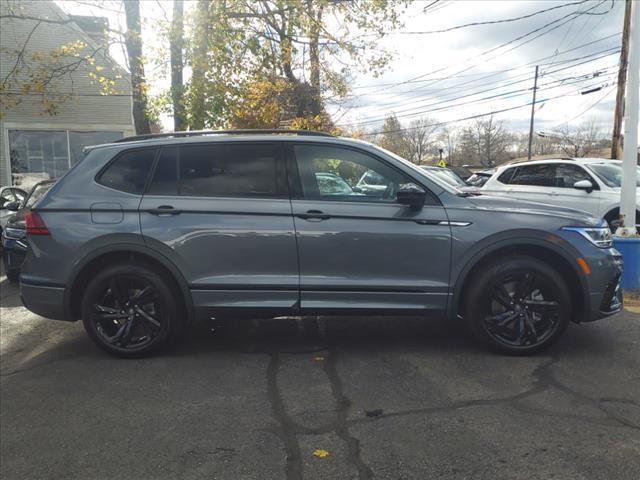 new 2024 Volkswagen Tiguan car, priced at $38,379