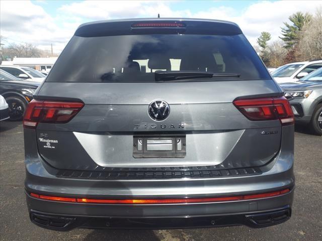 new 2024 Volkswagen Tiguan car, priced at $39,014