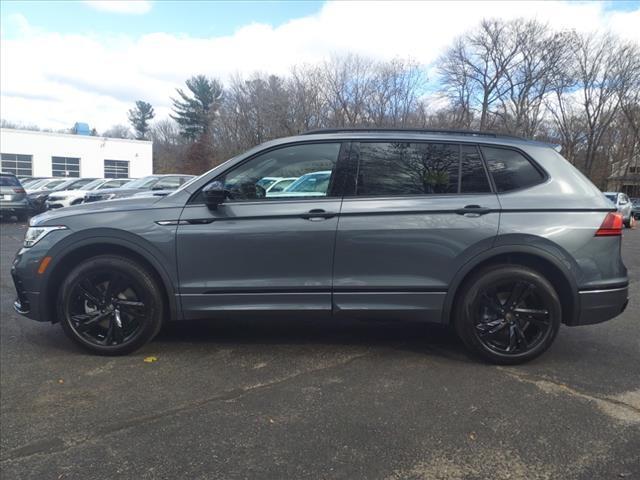 new 2024 Volkswagen Tiguan car, priced at $39,014