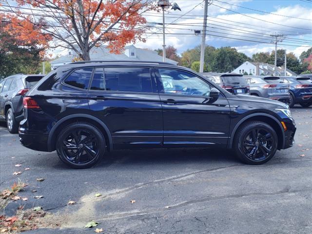 new 2024 Volkswagen Tiguan car, priced at $39,014