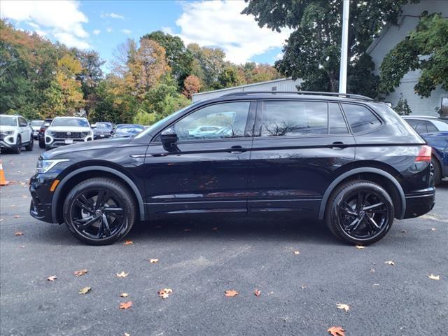 new 2024 Volkswagen Tiguan car, priced at $39,014