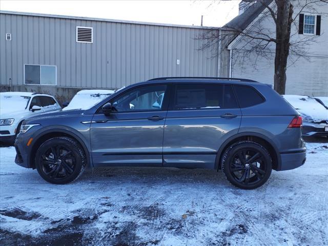 new 2024 Volkswagen Tiguan car, priced at $39,014