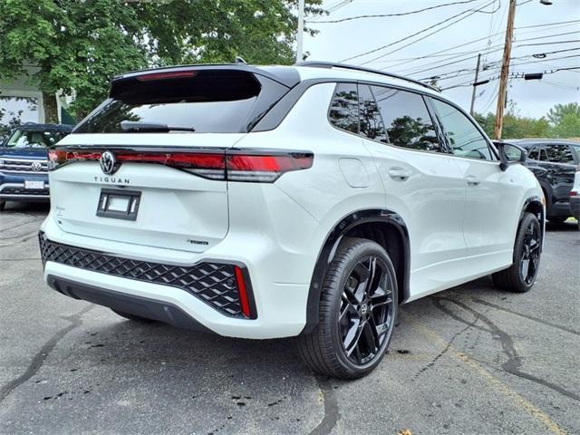 new 2025 Volkswagen Tiguan car, priced at $39,536