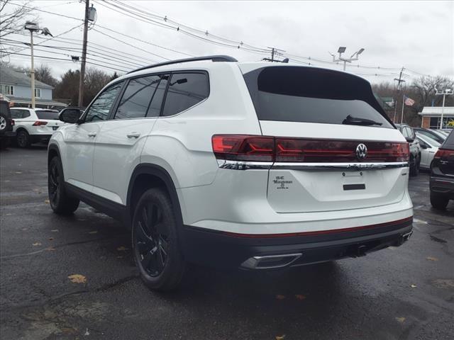 new 2025 Volkswagen Atlas car, priced at $48,527