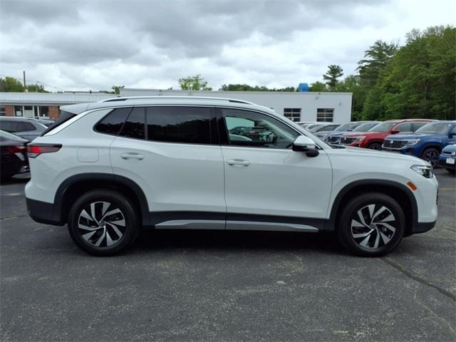 new 2025 Volkswagen Tiguan car, priced at $32,188