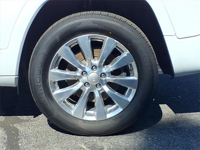 used 2018 Jeep Cherokee car, priced at $16,513