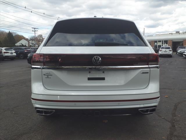 new 2025 Volkswagen Atlas car, priced at $57,056