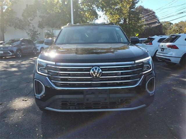 new 2026 Volkswagen Atlas car, priced at $46,022