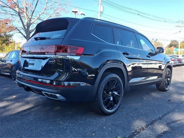 new 2026 Volkswagen Atlas car, priced at $46,022