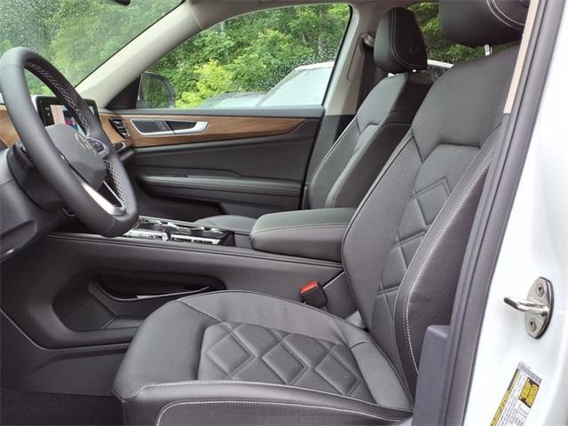 new 2025 Volkswagen Atlas car, priced at $44,157