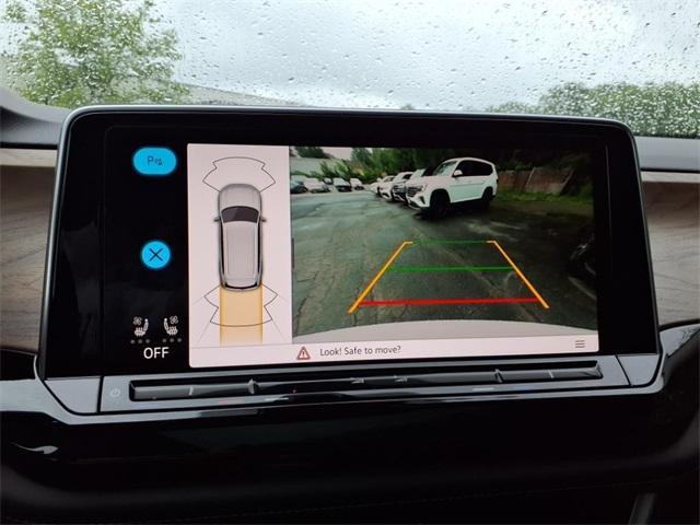 new 2025 Volkswagen Atlas car, priced at $44,157