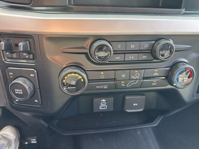 new 2023 Ford F-350 car, priced at $61,900