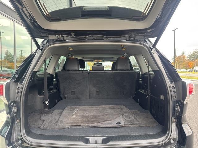 used 2014 Toyota Highlander car, priced at $16,187
