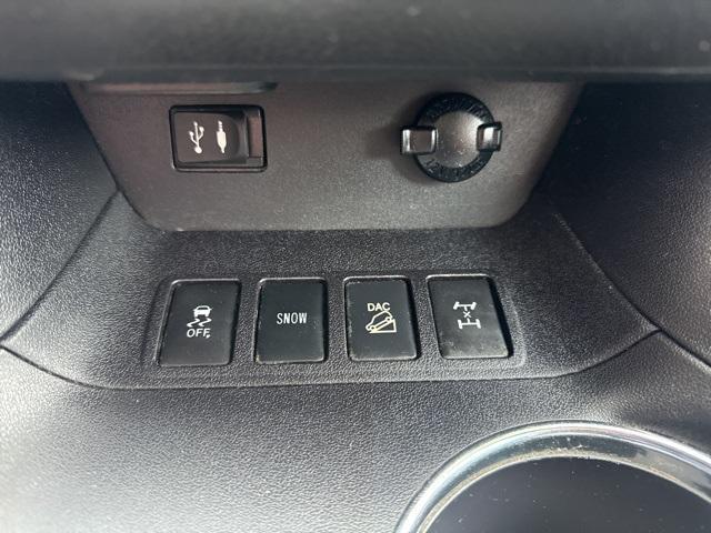 used 2014 Toyota Highlander car, priced at $16,187