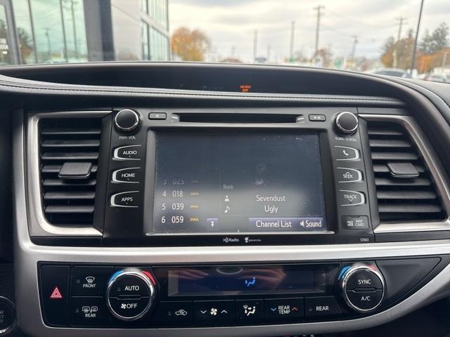 used 2014 Toyota Highlander car, priced at $16,187