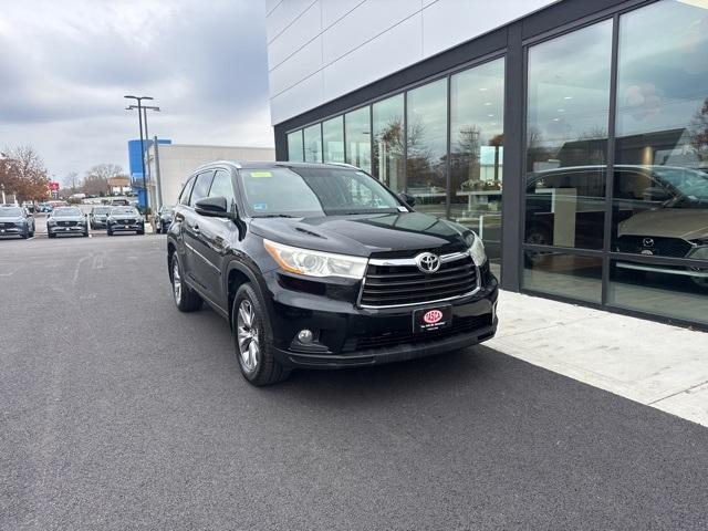 used 2014 Toyota Highlander car, priced at $16,187