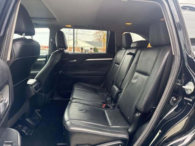 used 2014 Toyota Highlander car, priced at $16,187
