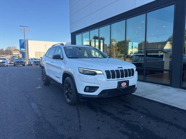 used 2023 Jeep Cherokee car, priced at $25,387